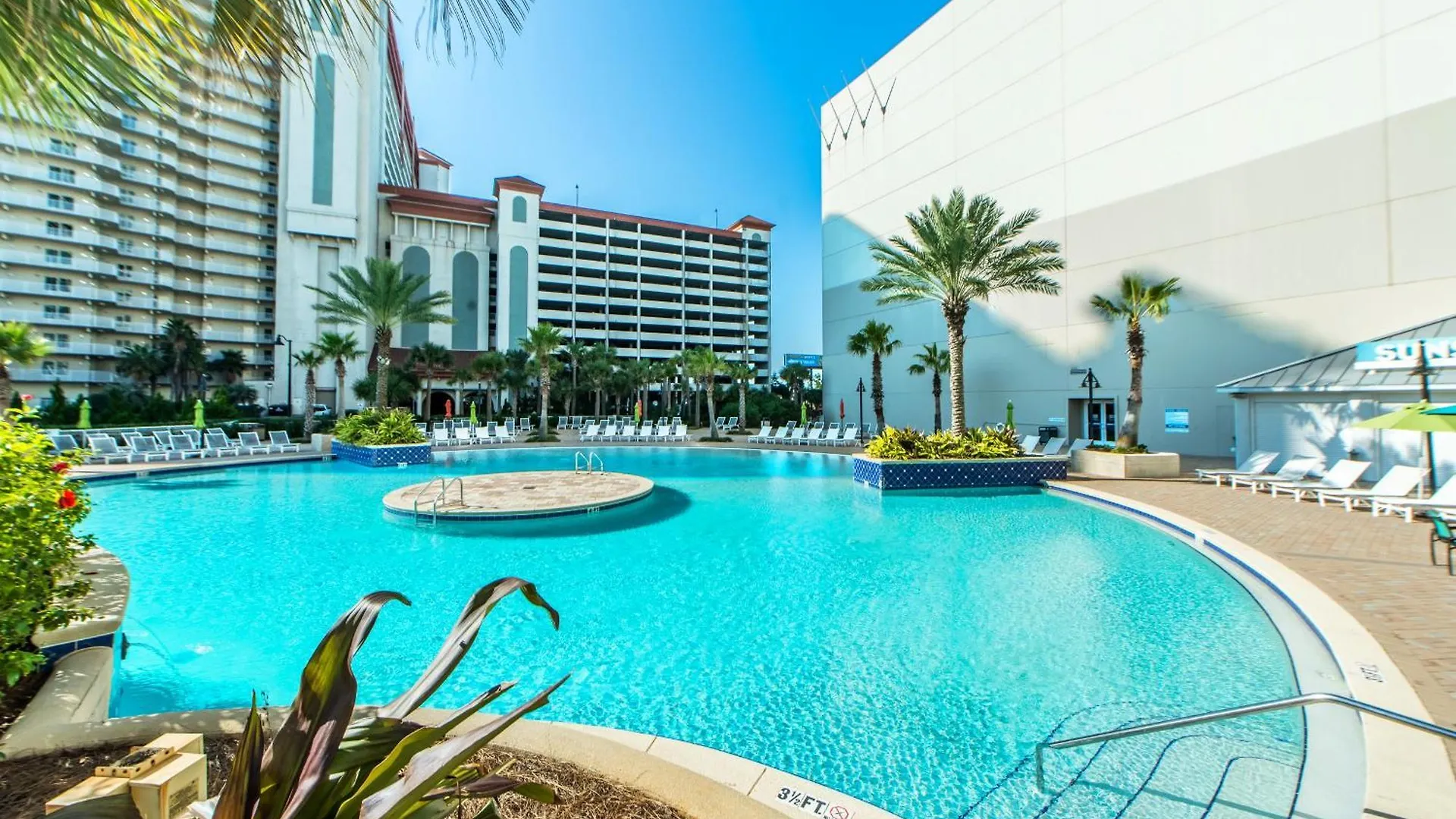 Holiday home Laketown Wharf 801 By Emerald Coast Retreats Panama City Beach United States