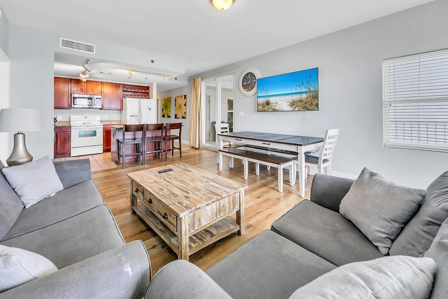 Laketown Wharf 801 By Emerald Coast Retreats Panama City Beach Holiday home